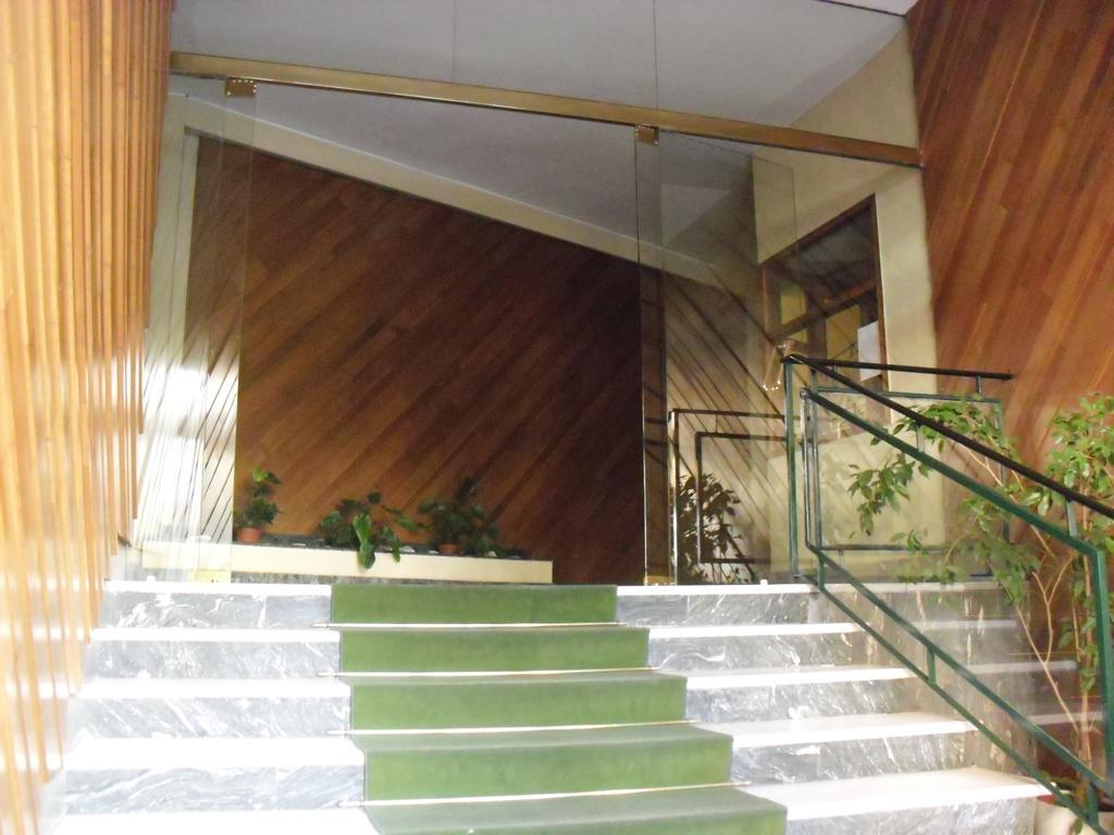 רומא Luce Di Luna Luxury Suites מראה חיצוני תמונה