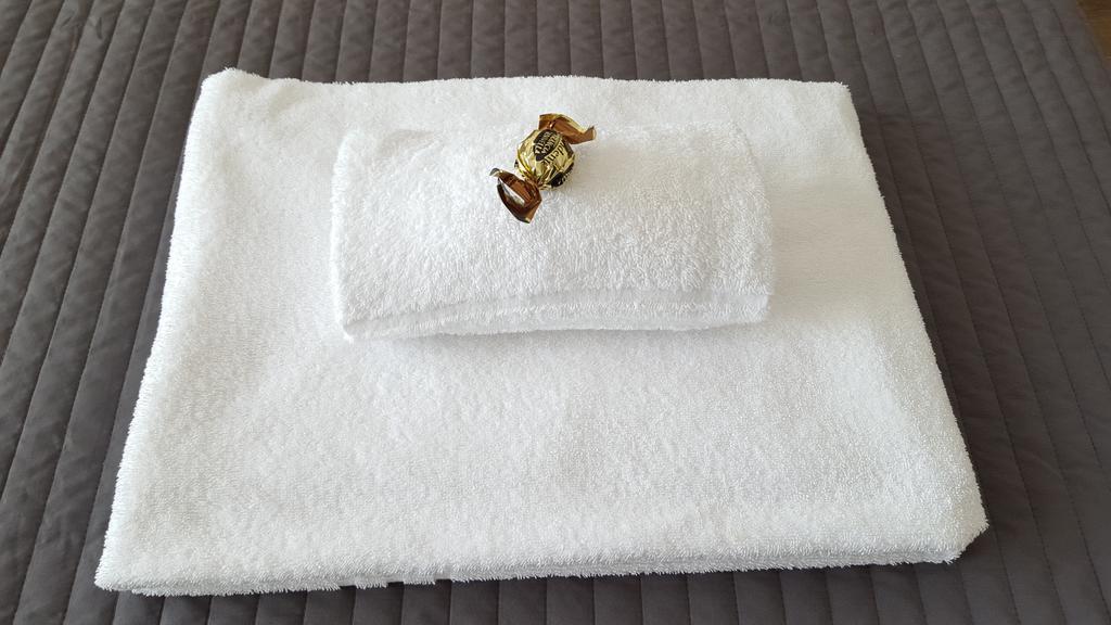 רומא Luce Di Luna Luxury Suites מראה חיצוני תמונה